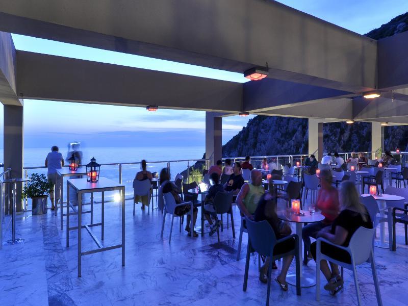 Complex Alkoclar Adakule 5*