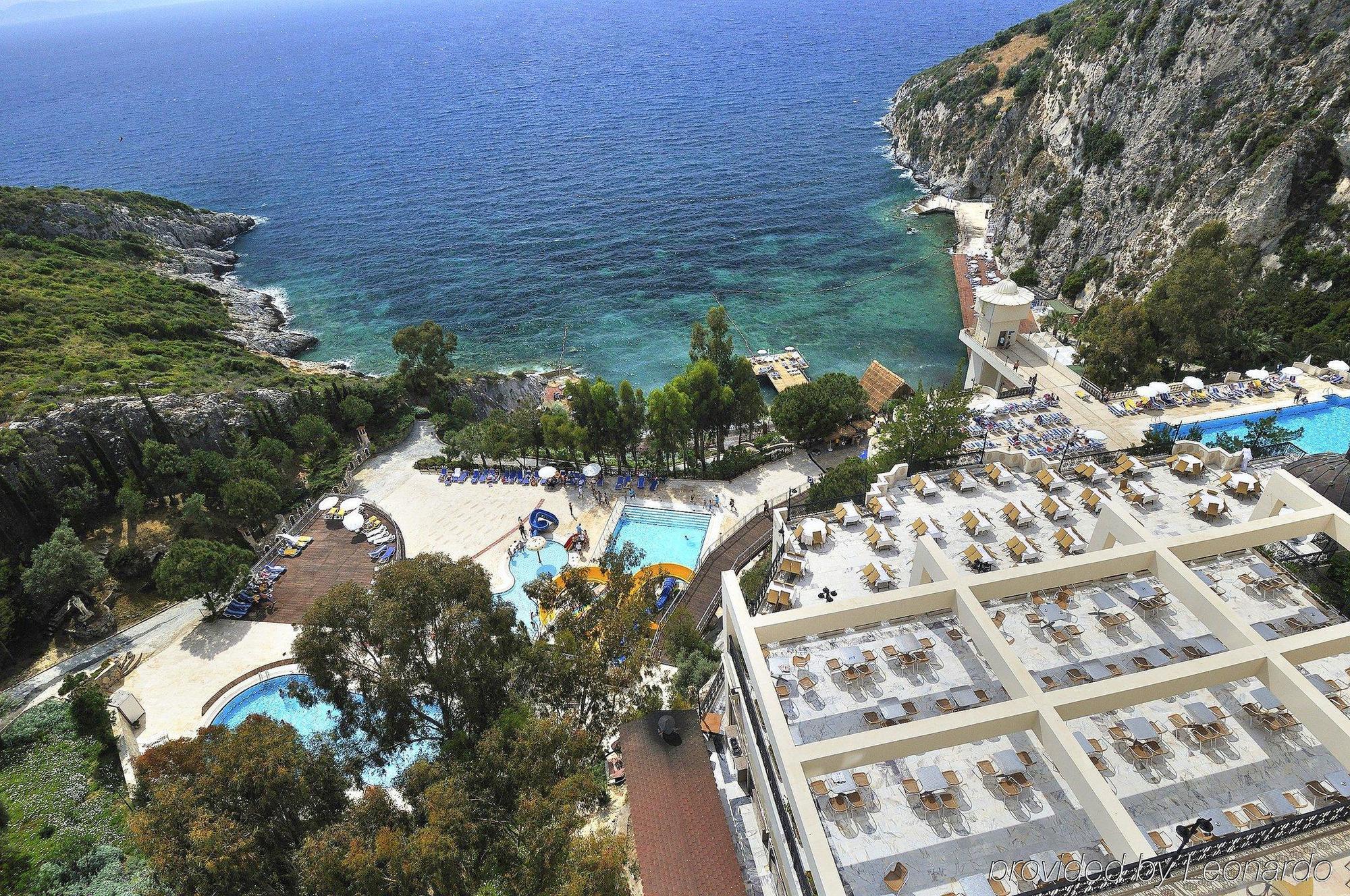 Alkoclar Adakule 5* Kusadası